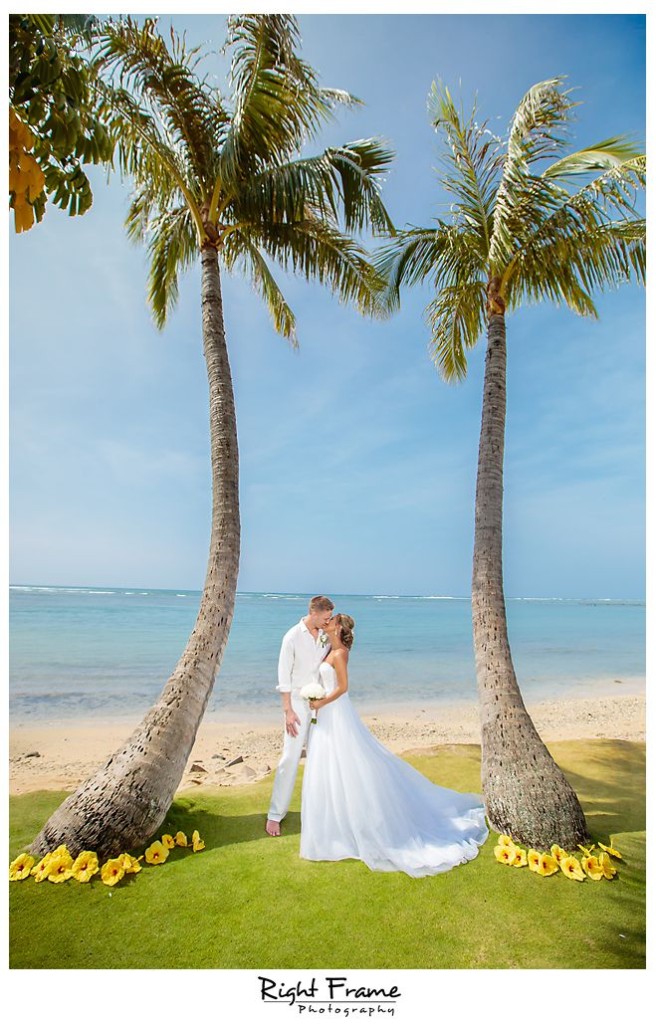 kahala beach wedding