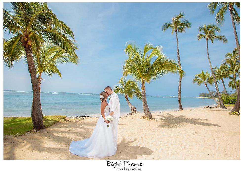 kahala beach wedding