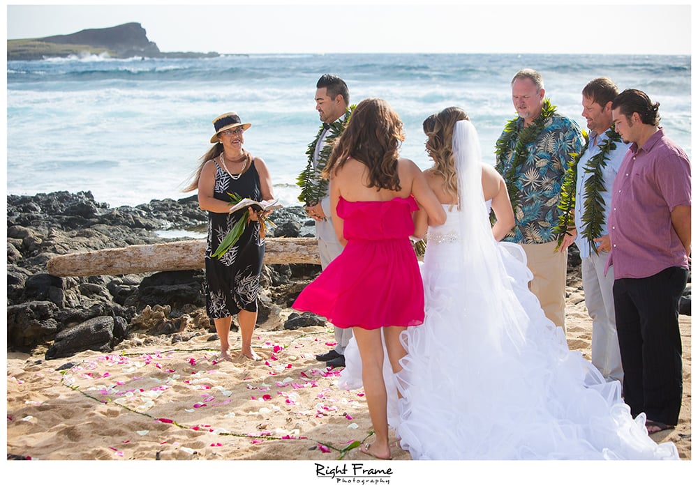 Right Frame Photography Hawaii Wedding At Makapuu Beach