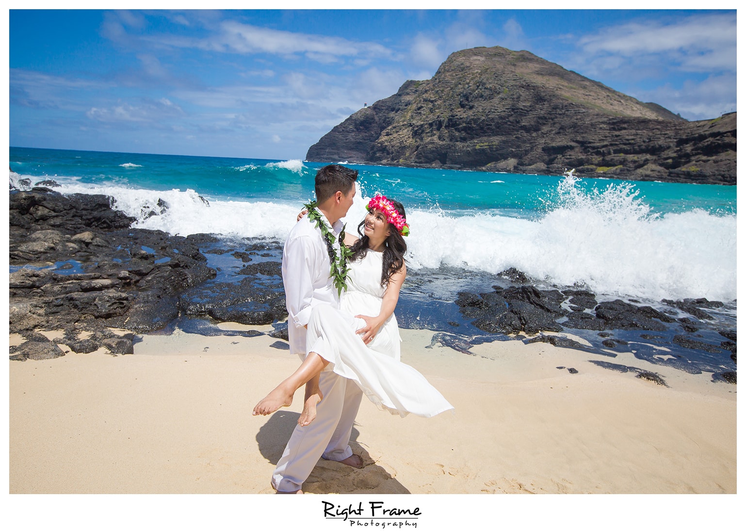 Right Frame Photography Hawaii Wedding Vow Renewal