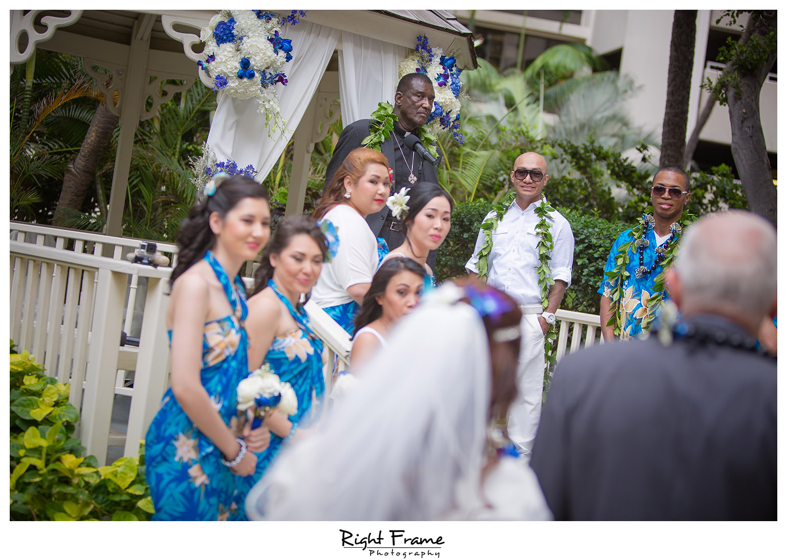 Right Frame Photography Wedding In Hilton Waikiki Beach Hotel