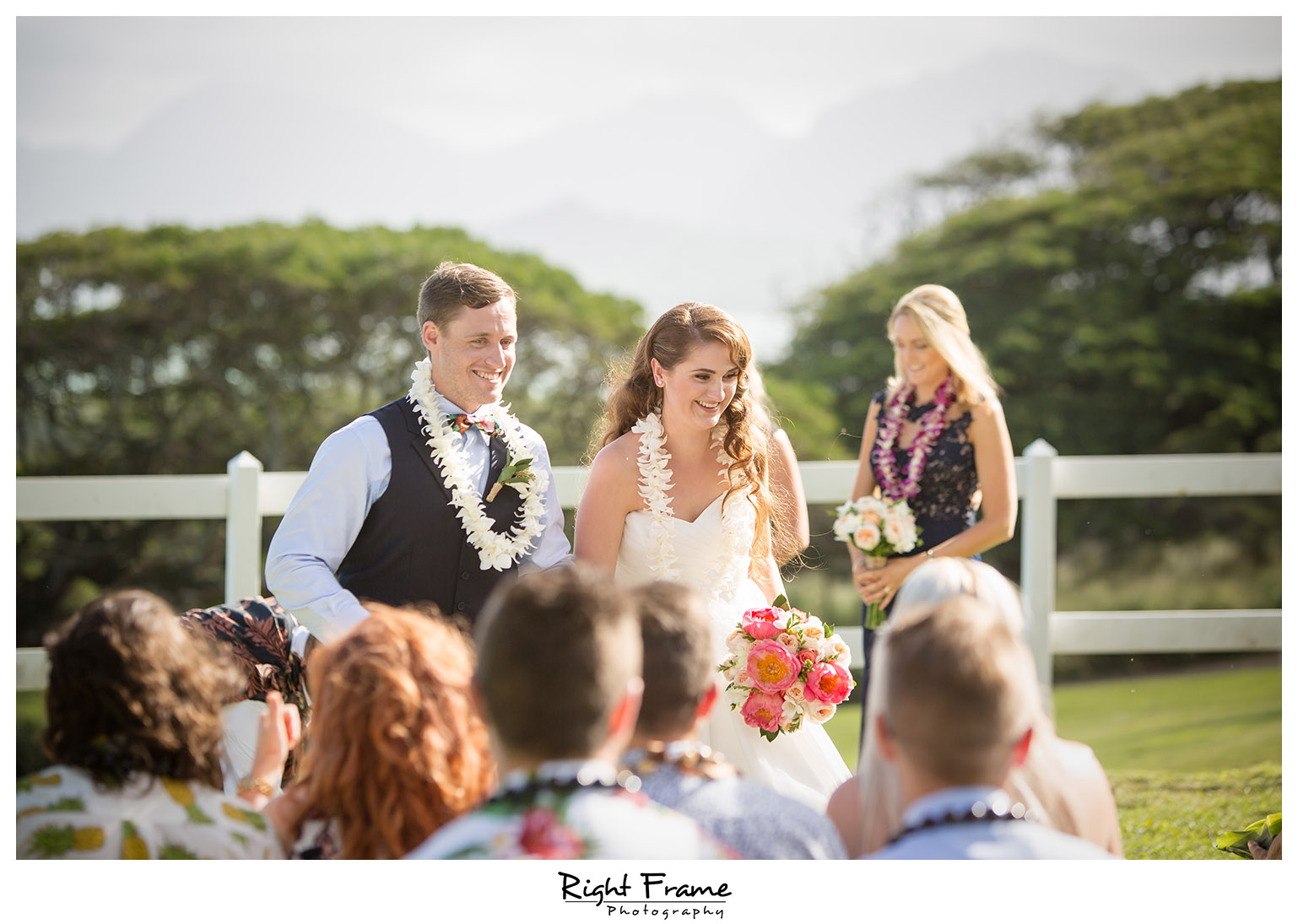 Hawaii Kualoa Ranch Wedding At Paliku Gardens By Right Frame Photography 