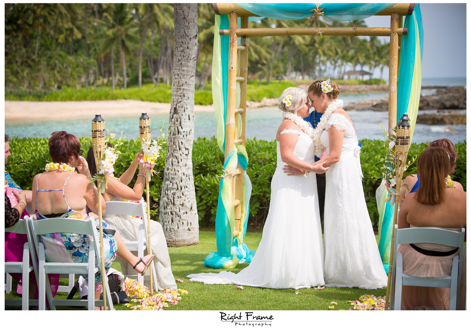 Paradise Cove Disney Aulani Hawaii Wedding By Right Frame