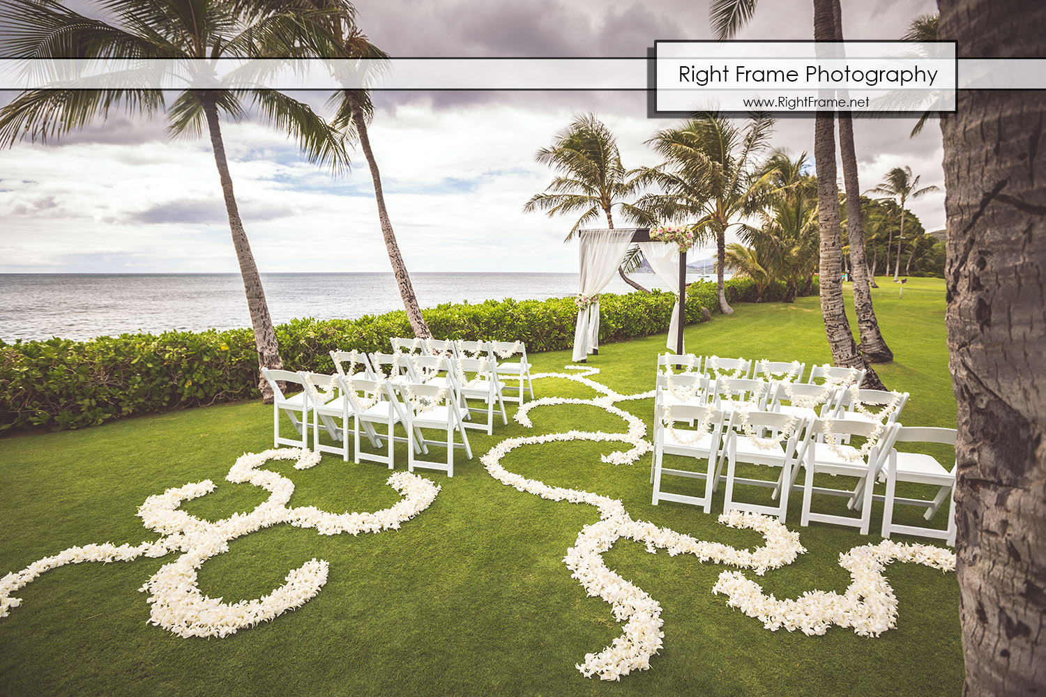 Destination Wedding In Hawaii Paradise Cove By Right Frame