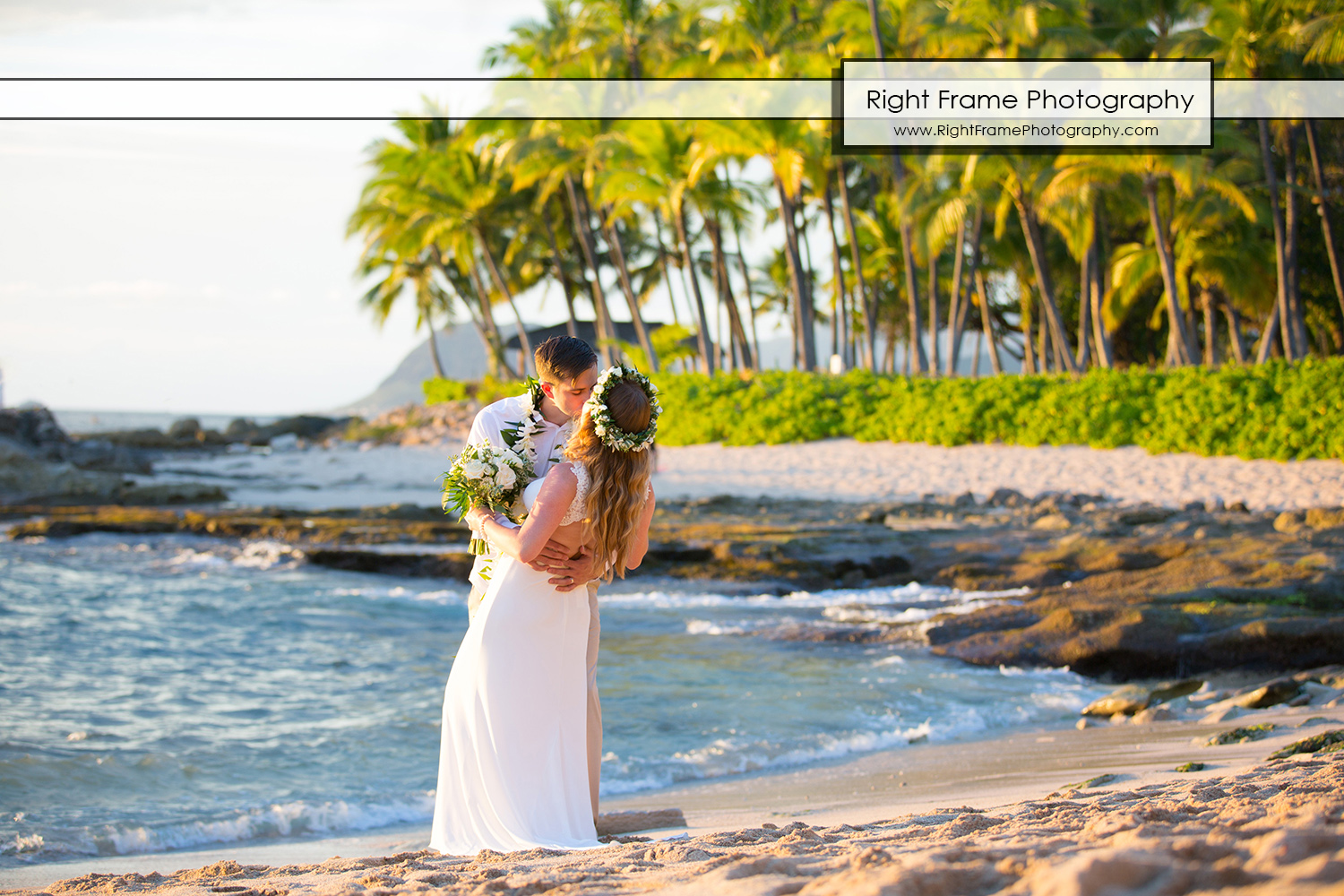 Sunset Wedding At Secret Beach Oahu Hawaii By Right Frame Photography 6577