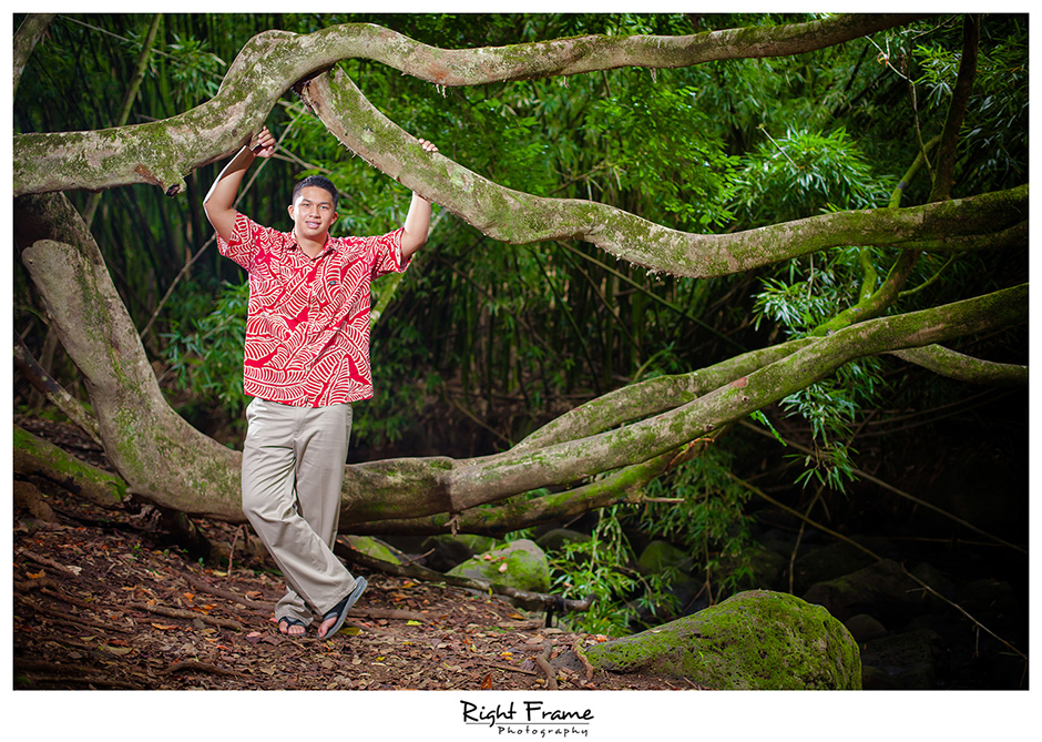 Oahu Senior Portrait Photographers | Kyle | Right Frame Photography