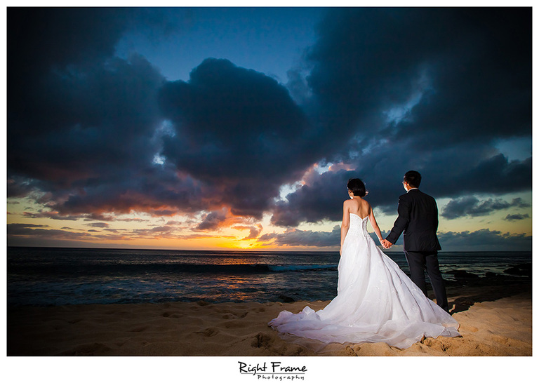 Oahu Wedding Photographers | Jinyan | Right Frame Photography