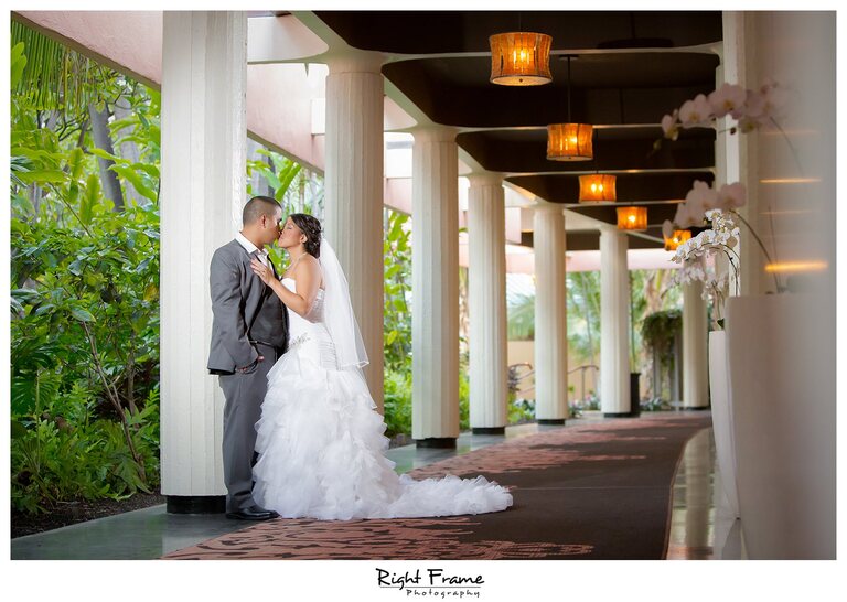 007_The Royal Hawaiian Hotel Wedding Helumoa Garden