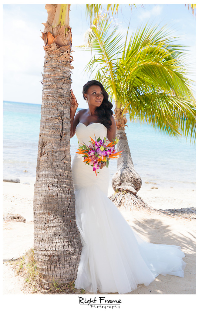 Hawaii Destination Wedding Oahu Right Frame Photography