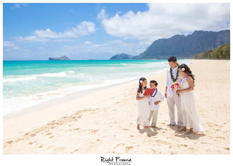 Wedding Vow Renewal in Oahu Hawaii