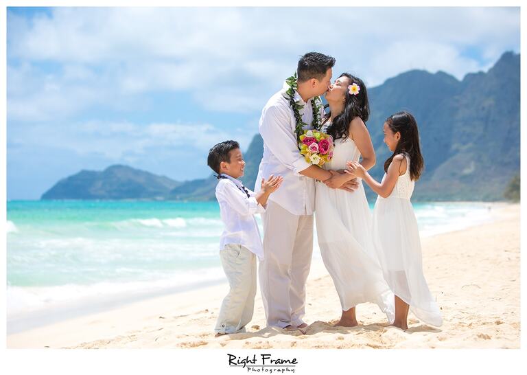 Wedding Vow Renewal in Oahu Hawaii