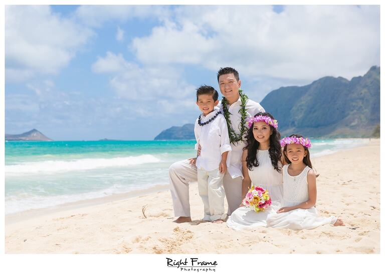 Wedding Vow Renewal in Oahu Hawaii