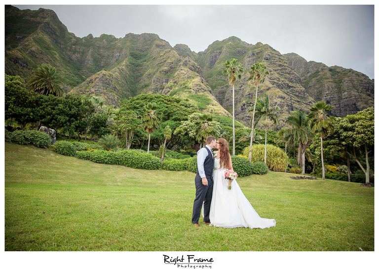 Oahu Hawaii Kualoa Ranch Wedding Paliku Gardens