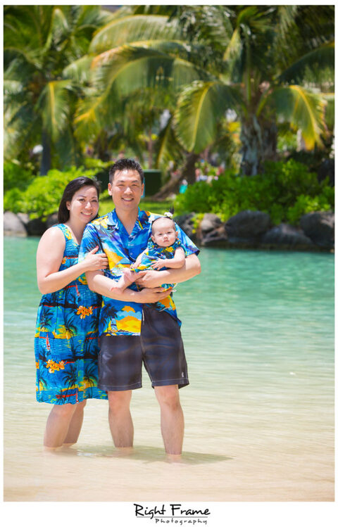 Family Portraits in Hawaii WAIKIKI BEACH