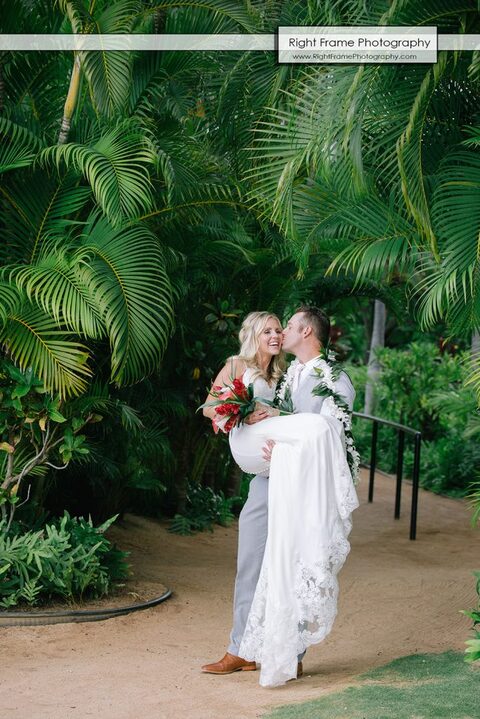 Intimate Wedding Ceremony at PARADISE COVE LUAU Ko Olina Oahu