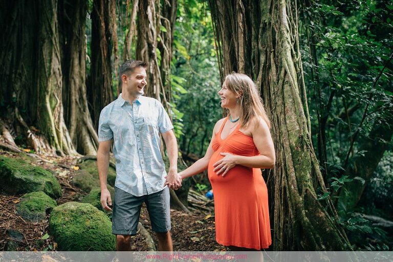 Maternity Photographer Honolulu Nuuanu Judd Trail