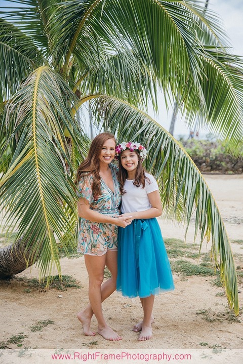 Oahu Family Photoshoot at Kahala Beach
