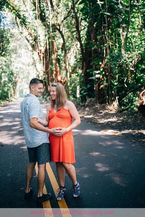 Maternity Photographer Honolulu Nuuanu Judd Trail
