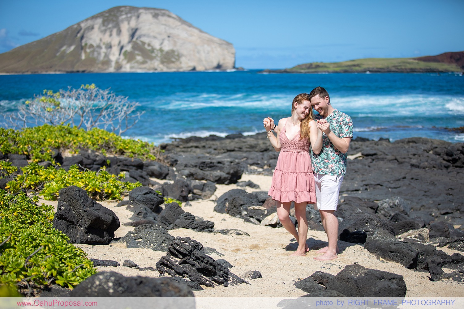 Honolulu Proposal Photographer Makapuu Lighthouse Trail Oahu Right