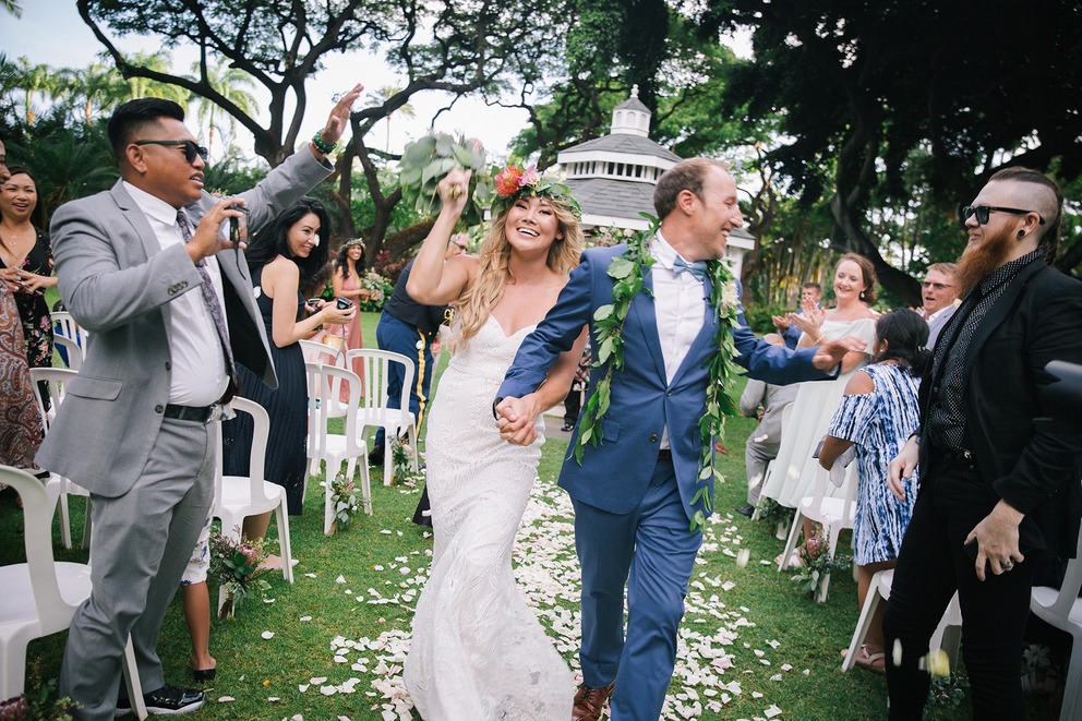 Oahu Wedding Photographer PRICING &amp; PACKAGES